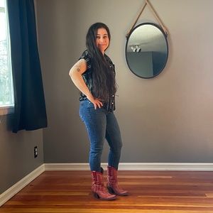 Meet your Posher, Alondra